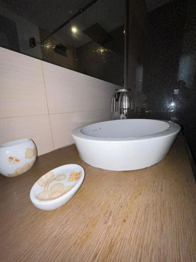 Prince Suite Palermo Bagian luar foto